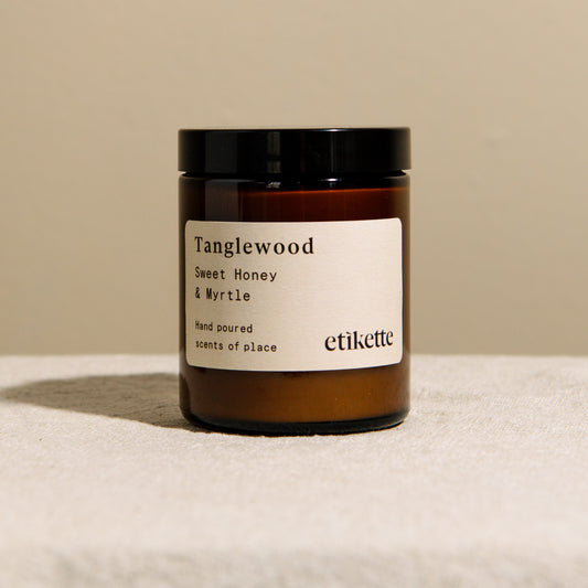 Etikette "Tanglewood" Sweet Honey & Myrtle Candle